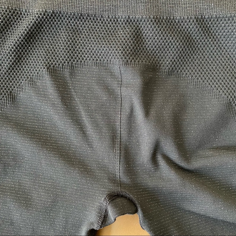 Athleta Shimmer Seamless Leggings - Picture 4 of 4